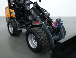 2025 Giant G2700 X-tra HD+ VK10298 | Wiellader | Mini Shovel
