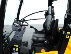 2025 Giant G2700 X-tra HD+ VK10359 | Wiellader | Mini Shovel