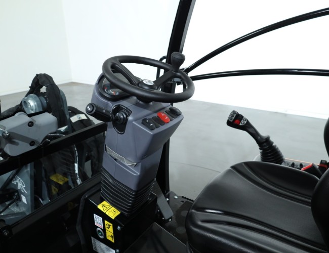 2025 Giant G2700 X-tra HD+ VK10359 | Wiellader | Mini Shovel