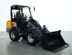 2025 Giant G2700 X-tra HD+ VK10359 | Wiellader | Mini Shovel