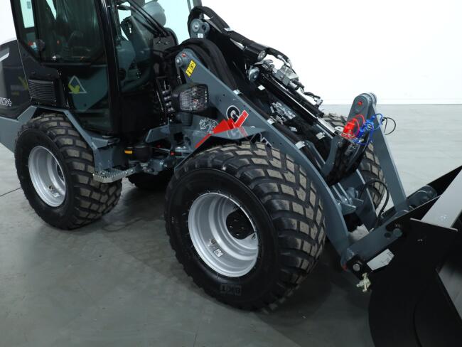 2025 Giant G2700 X-tra HD+ (Cabine) VK10435 | Wiellader | Mini Shovel