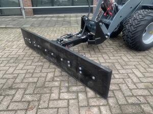 2025 Giant Sneeuwschuif / Voer-mestschuif 260cm hydr verstelbaar DV1334