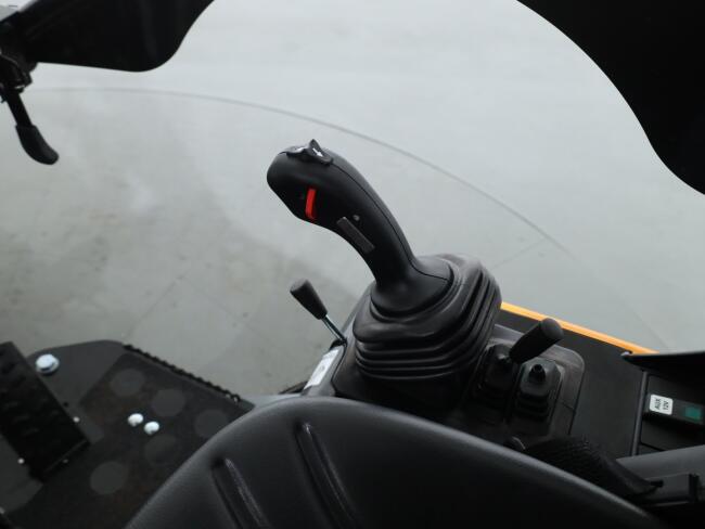 2026 Giant G2300 X-tra HD VK10500 | Wiellader | Mini Shovel