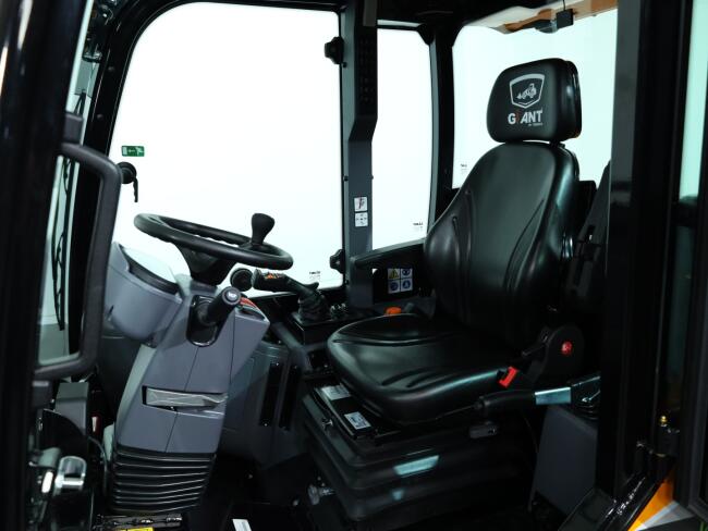 2026 Giant G3500 (Cabine) VK10925 | Wiellader | Mini Shovel