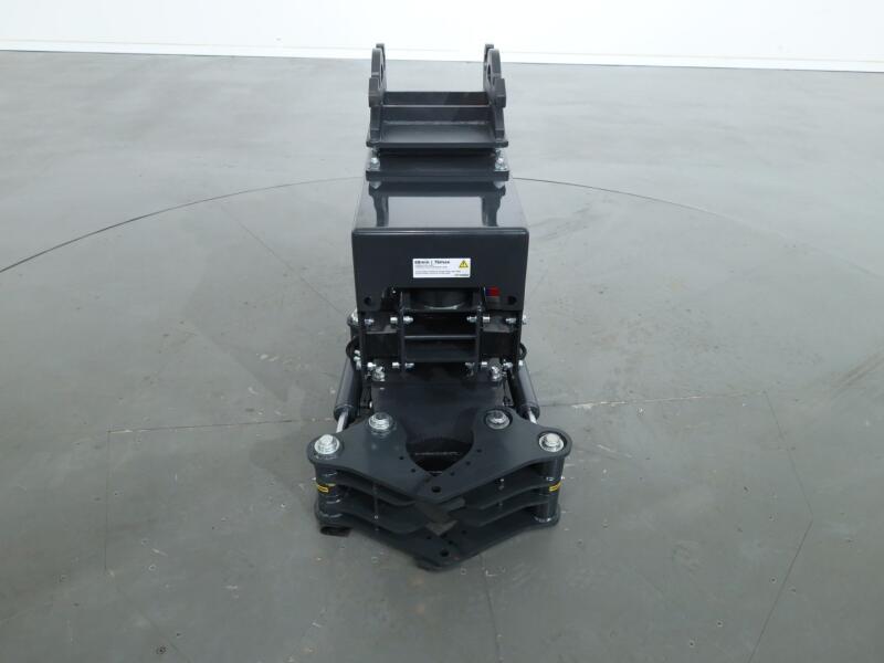 2026 Cangeo Plury W2 62 Trilblok met gripper CW10 (6-11t) VK11010 | Aanbouwdelen | Trilblok