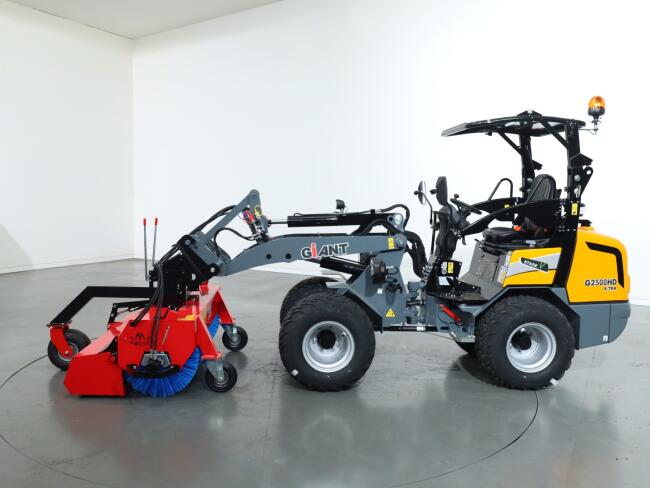 2026 M-Sweep HSTV 600SP 150 Veegmachine Giant VK11023 | Aanbouwdelen | Veegmachine / Borstel