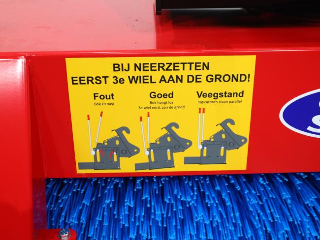 2026 M-Sweep HSTV 600SP 150 Veegmachine Giant VK11023 | Aanbouwdelen | Veegmachine / Borstel