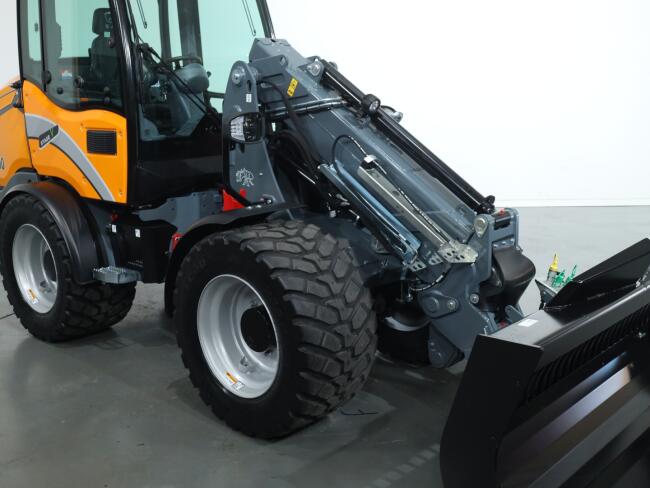2026 Giant G5000 TELE VK11025 | Wiellader | Mini Shovel