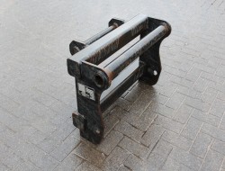 2003 BGU Manitou naar Merlo adapter (tbv merlo lier) DV518 | Aanbouwdelen | Jib / Hijsbok