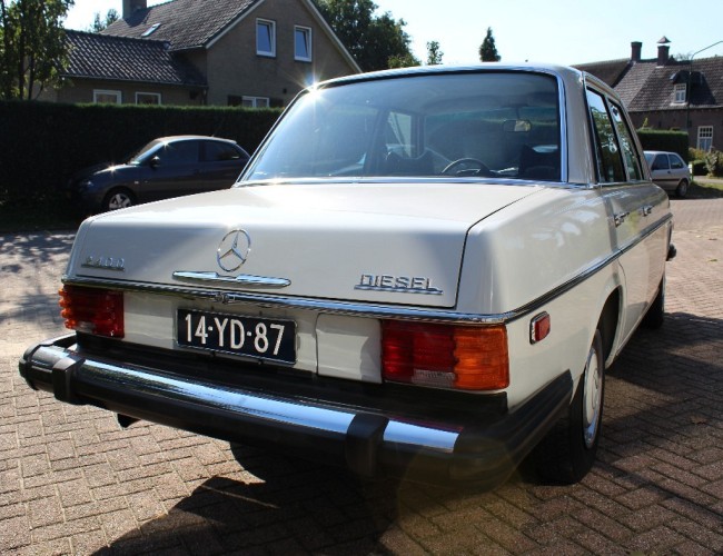 1974 Mercedes 240 D VK1455 | Transport | Bedrijfswagens